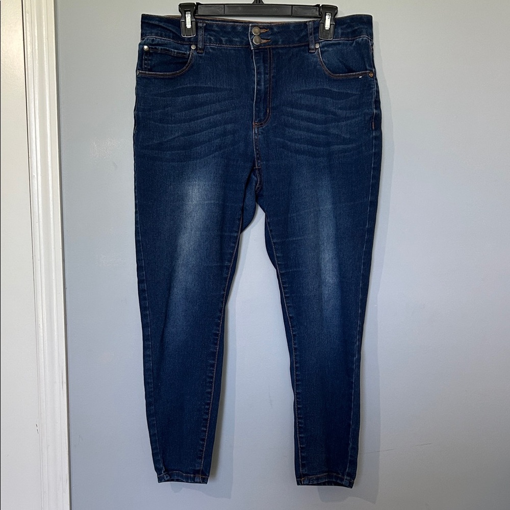 Women’s Tahari Dark Blue Denim Jeans size 14